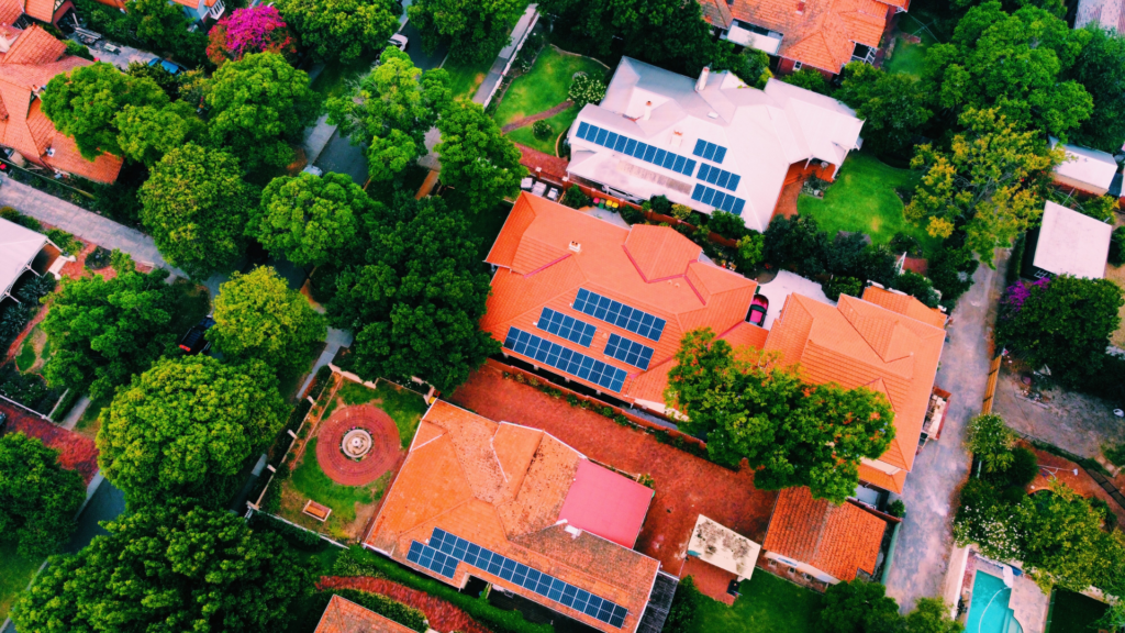 Bando CER Marche 2026: il contributo è solo l’inizio. Come progettare una Comunità Energetica davvero competitiva